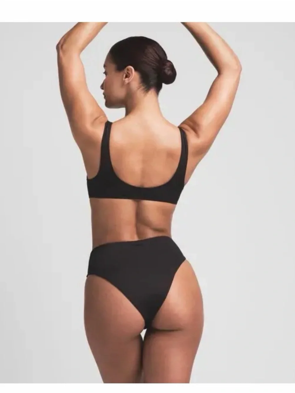 SKIMS HIGH-WAISTED BIKINI BOTTOM NWT size Meduim OR size XL